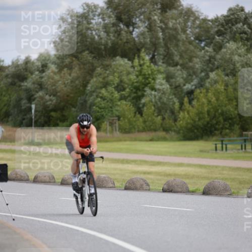 16.06.2024 - 26. Vierlanden-Triathlon Jannik Wohlers http://msf.ph/oto/6273103 16.06.2024 11:14:43 Radfahren 77, 119, 452 meine-sportfotos.de
