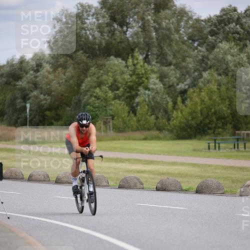 16.06.2024 - 26. Vierlanden-Triathlon Jannik Wohlers http://msf.ph/oto/6273105 16.06.2024 11:14:43 Radfahren 77, 119, 452 meine-sportfotos.de