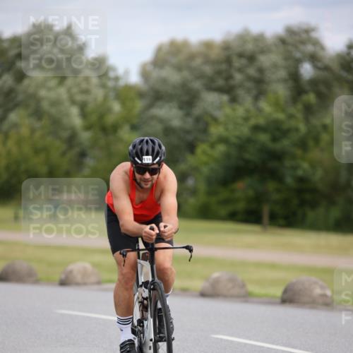 16.06.2024 - 26. Vierlanden-Triathlon Jannik Wohlers http://msf.ph/oto/6273113 16.06.2024 11:14:45 Radfahren 119, 452 meine-sportfotos.de