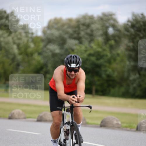 16.06.2024 - 26. Vierlanden-Triathlon Jannik Wohlers http://msf.ph/oto/6273153 16.06.2024 11:14:45 Radfahren 119, 452 meine-sportfotos.de