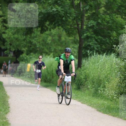 16.06.2024 - 7 Türme Triathlon Michael Strokosch http://msf.ph/oto/6273711 16.06.2024 11:50:29 Laufen 1 meine-sportfotos.de