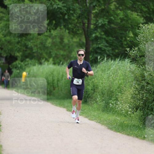 16.06.2024 - 7 Türme Triathlon Michael Strokosch http://msf.ph/oto/6273724 16.06.2024 11:50:34 Laufen 139 meine-sportfotos.de