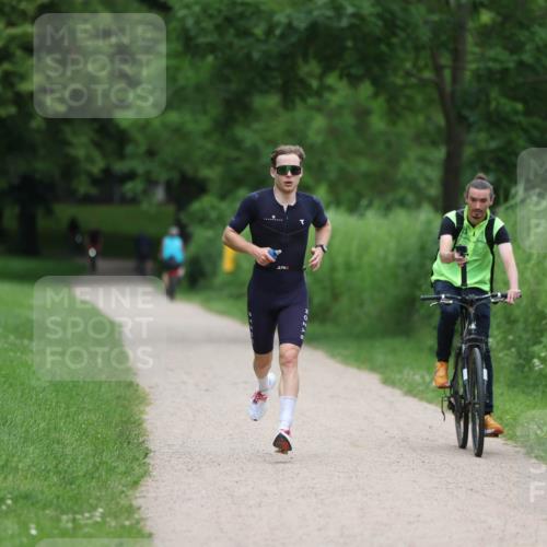 16.06.2024 - 7 Türme Triathlon Michael Strokosch http://msf.ph/oto/6273836 16.06.2024 12:08:47 Laufen  meine-sportfotos.de