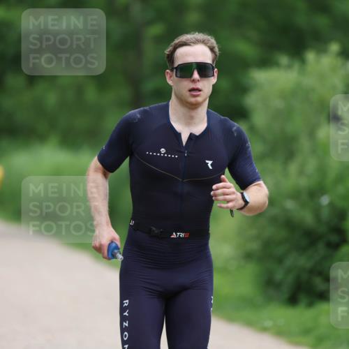16.06.2024 - 7 Türme Triathlon Michael Strokosch http://msf.ph/oto/6273853 16.06.2024 12:08:50 Laufen 11 meine-sportfotos.de