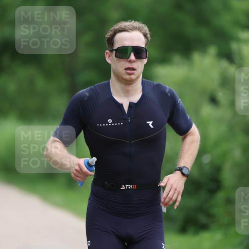 16.06.2024 - 7 Türme Triathlon Michael Strokosch http://msf.ph/oto/6273857 16.06.2024 12:08:51 Laufen 11 meine-sportfotos.de