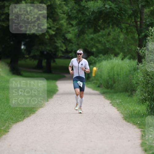 16.06.2024 - 7 Türme Triathlon Michael Strokosch http://msf.ph/oto/6273875 16.06.2024 12:10:55 Laufen  meine-sportfotos.de