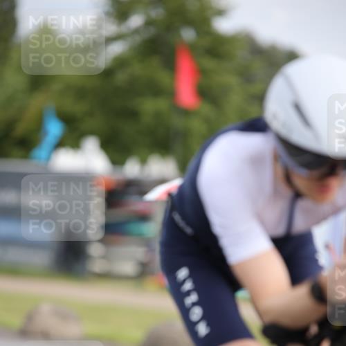 16.06.2024 - 26. Vierlanden-Triathlon Jannik Wohlers http://msf.ph/oto/6273883 16.06.2024 11:16:07 Radfahren 18, 107, 420 meine-sportfotos.de