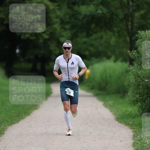 16.06.2024 - 7 Türme Triathlon Michael Strokosch http://msf.ph/oto/6273893 16.06.2024 12:10:59 Laufen 33 meine-sportfotos.de