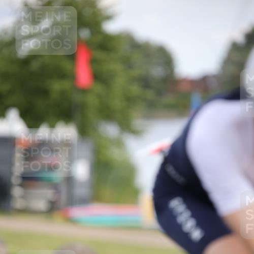 16.06.2024 - 26. Vierlanden-Triathlon Jannik Wohlers http://msf.ph/oto/6273897 16.06.2024 11:16:07 Radfahren 18, 107, 420 meine-sportfotos.de