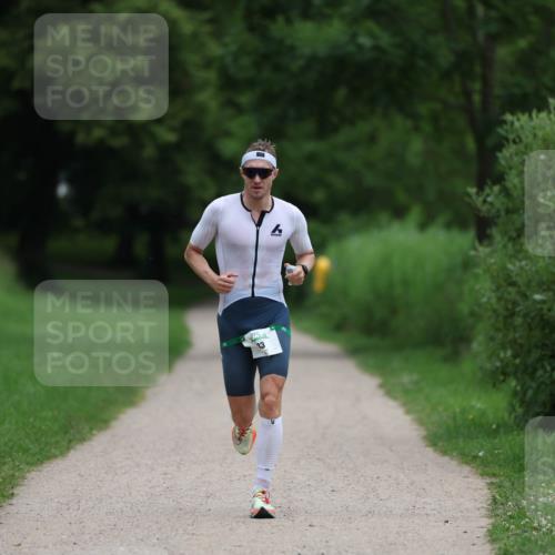 16.06.2024 - 7 Türme Triathlon Michael Strokosch http://msf.ph/oto/6273898 16.06.2024 12:10:59 Laufen 13 meine-sportfotos.de