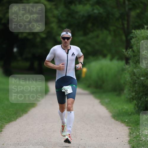 16.06.2024 - 7 Türme Triathlon Michael Strokosch http://msf.ph/oto/6273908 16.06.2024 12:10:59 Laufen 33 meine-sportfotos.de