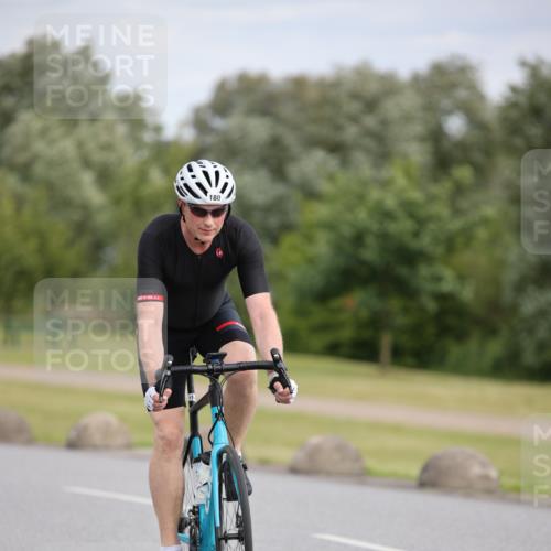16.06.2024 - 26. Vierlanden-Triathlon Jannik Wohlers http://msf.ph/oto/6274172 16.06.2024 11:16:10 Radfahren 18, 107, 143 meine-sportfotos.de