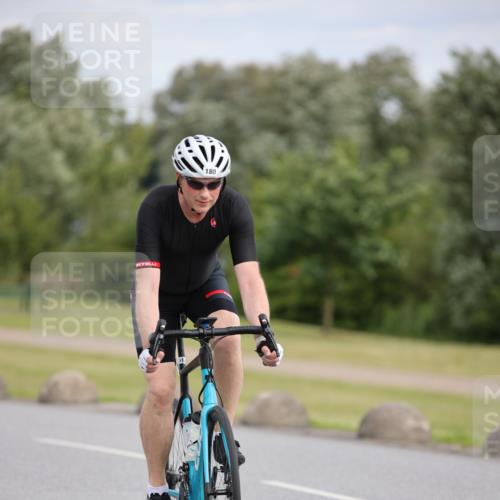 16.06.2024 - 26. Vierlanden-Triathlon Jannik Wohlers http://msf.ph/oto/6274180 16.06.2024 11:16:10 Radfahren 18, 107, 143 meine-sportfotos.de
