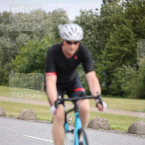 16.06.2024 - 26. Vierlanden-Triathlon Jannik Wohlers http://msf.ph/oto/6274224 16.06.2024 11:16:11 Radfahren 18, 143 meine-sportfotos.de