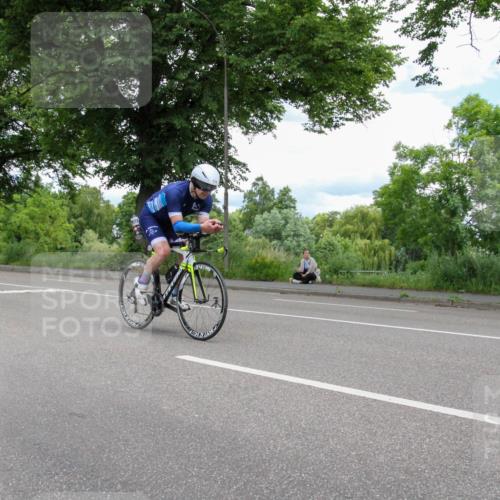 16.06.2024 - 7 Türme Triathlon Fuchs,  Jonas http://msf.ph/oto/6274396 16.06.2024 11:55:44 Radfahren 2, 37, 94, 114, 121, 121, 215, 262, 311, 321, 364, 383, 394, 397, 424, 432, 446, 490, 516, 536, 580 meine-sportfotos.de