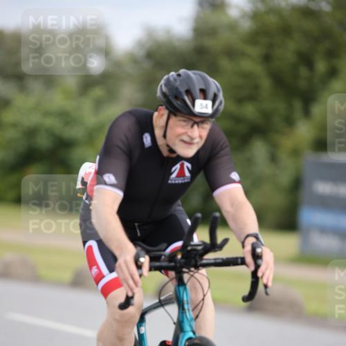 16.06.2024 - 26. Vierlanden-Triathlon Jannik Wohlers http://msf.ph/oto/6274556 16.06.2024 11:16:31 Radfahren 33, 49, 54, 363, 366 meine-sportfotos.de