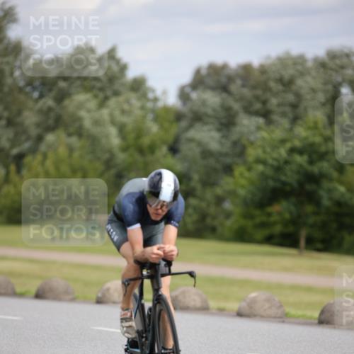 16.06.2024 - 26. Vierlanden-Triathlon Jannik Wohlers http://msf.ph/oto/6274705 16.06.2024 11:17:05 Radfahren 99, 132, 365 meine-sportfotos.de