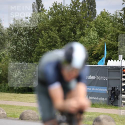 16.06.2024 - 26. Vierlanden-Triathlon Jannik Wohlers http://msf.ph/oto/6274806 16.06.2024 11:17:06 Radfahren 99, 132, 365 meine-sportfotos.de
