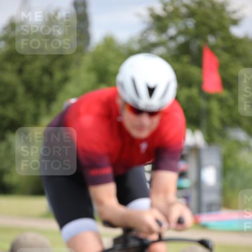 16.06.2024 - 26. Vierlanden-Triathlon Jannik Wohlers http://msf.ph/oto/6275116 16.06.2024 11:17:14 Radfahren 21, 23, 63, 150, 203, 410, 440 meine-sportfotos.de