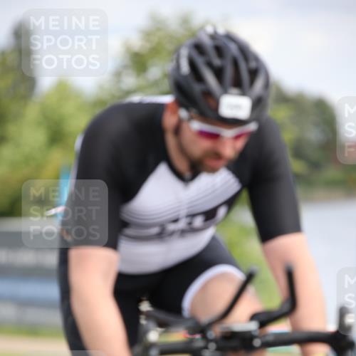 16.06.2024 - 26. Vierlanden-Triathlon Jannik Wohlers http://msf.ph/oto/6275216 16.06.2024 11:17:19 Radfahren 21, 23, 63, 171, 203, 410, 426, 440, 453 meine-sportfotos.de