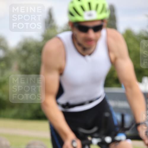 16.06.2024 - 26. Vierlanden-Triathlon Jannik Wohlers http://msf.ph/oto/6275800 16.06.2024 11:17:32 Radfahren 41, 45, 71, 217, 388, 437 meine-sportfotos.de