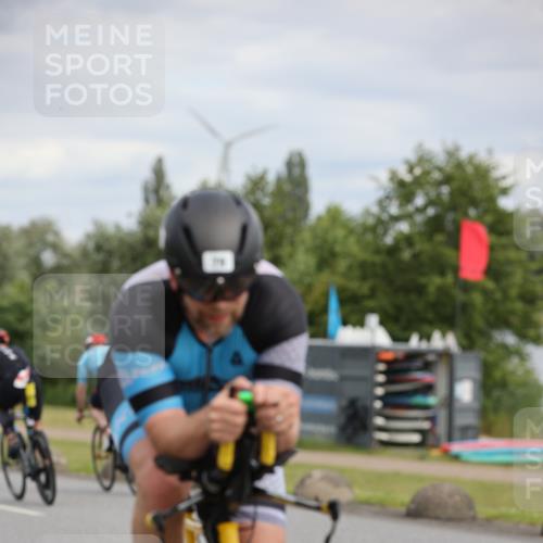 16.06.2024 - 26. Vierlanden-Triathlon Jannik Wohlers http://msf.ph/oto/6275827 16.06.2024 11:17:36 Radfahren 5, 41, 45, 71, 78, 79, 151, 217, 388, 437 meine-sportfotos.de