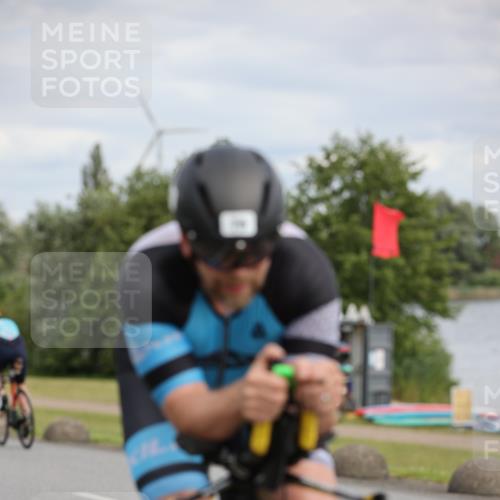 16.06.2024 - 26. Vierlanden-Triathlon Jannik Wohlers http://msf.ph/oto/6275837 16.06.2024 11:17:36 Radfahren 5, 41, 45, 71, 78, 79, 151, 217, 388, 437 meine-sportfotos.de