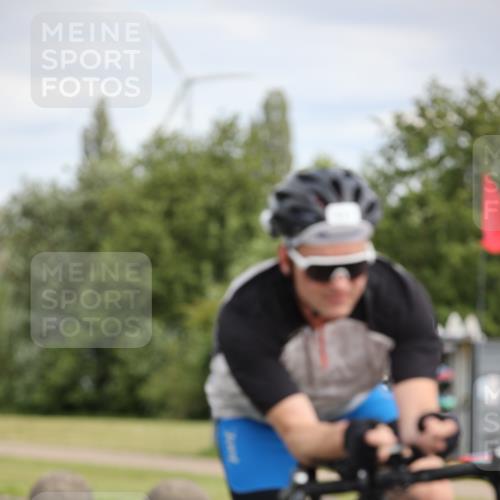 16.06.2024 - 26. Vierlanden-Triathlon Jannik Wohlers http://msf.ph/oto/6276109 16.06.2024 11:17:46 Radfahren 86, 111 meine-sportfotos.de