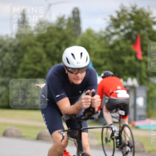 16.06.2024 - 26. Vierlanden-Triathlon Jannik Wohlers http://msf.ph/oto/6276221 16.06.2024 11:18:09 Radfahren 25, 83, 105, 359, 370, 438, 470 meine-sportfotos.de