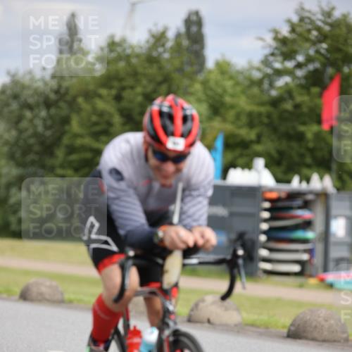 16.06.2024 - 26. Vierlanden-Triathlon Jannik Wohlers http://msf.ph/oto/6276514 16.06.2024 11:18:18 Radfahren 94, 370 meine-sportfotos.de