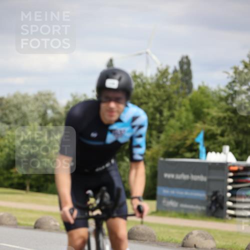 16.06.2024 - 26. Vierlanden-Triathlon Jannik Wohlers http://msf.ph/oto/6276602 16.06.2024 11:18:25 Radfahren 17, 94, 119, 135, 354 meine-sportfotos.de