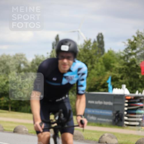 16.06.2024 - 26. Vierlanden-Triathlon Jannik Wohlers http://msf.ph/oto/6276611 16.06.2024 11:18:25 Radfahren 17, 94, 119, 135, 354 meine-sportfotos.de
