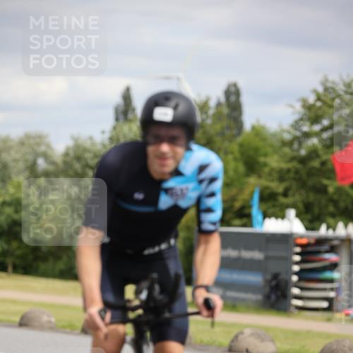 16.06.2024 - 26. Vierlanden-Triathlon Jannik Wohlers http://msf.ph/oto/6276618 16.06.2024 11:18:25 Radfahren 17, 94, 119, 135, 354 meine-sportfotos.de