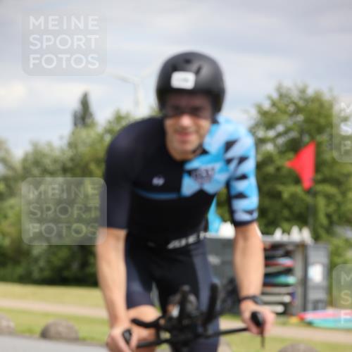 16.06.2024 - 26. Vierlanden-Triathlon Jannik Wohlers http://msf.ph/oto/6276639 16.06.2024 11:18:25 Radfahren 17, 94, 119, 135, 354 meine-sportfotos.de