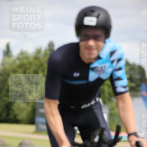 16.06.2024 - 26. Vierlanden-Triathlon Jannik Wohlers http://msf.ph/oto/6276662 16.06.2024 11:18:25 Radfahren 17, 94, 119, 135, 354 meine-sportfotos.de
