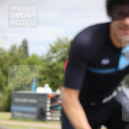 16.06.2024 - 26. Vierlanden-Triathlon Jannik Wohlers http://msf.ph/oto/6276813 16.06.2024 11:18:25 Radfahren 17, 94, 119, 135, 354 meine-sportfotos.de