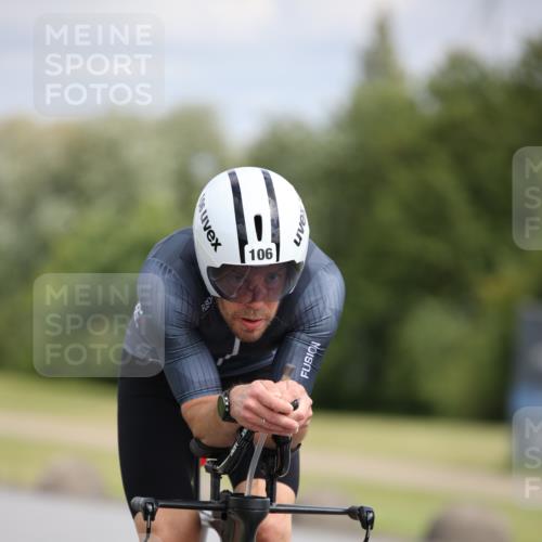 16.06.2024 - 26. Vierlanden-Triathlon Jannik Wohlers http://msf.ph/oto/6277043 16.06.2024 11:18:45 Radfahren 22, 27, 31, 106, 140, 414 meine-sportfotos.de