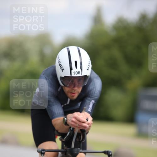 16.06.2024 - 26. Vierlanden-Triathlon Jannik Wohlers http://msf.ph/oto/6277051 16.06.2024 11:18:45 Radfahren 22, 27, 31, 106, 140, 414 meine-sportfotos.de