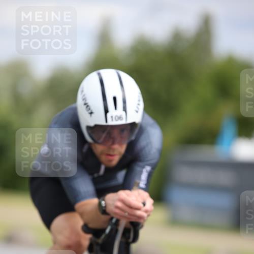 16.06.2024 - 26. Vierlanden-Triathlon Jannik Wohlers http://msf.ph/oto/6277068 16.06.2024 11:18:46 Radfahren 22, 27, 31, 106, 140, 414 meine-sportfotos.de