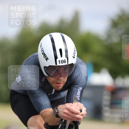 16.06.2024 - 26. Vierlanden-Triathlon Jannik Wohlers http://msf.ph/oto/6277087 16.06.2024 11:18:46 Radfahren 22, 27, 31, 106, 140, 414 meine-sportfotos.de