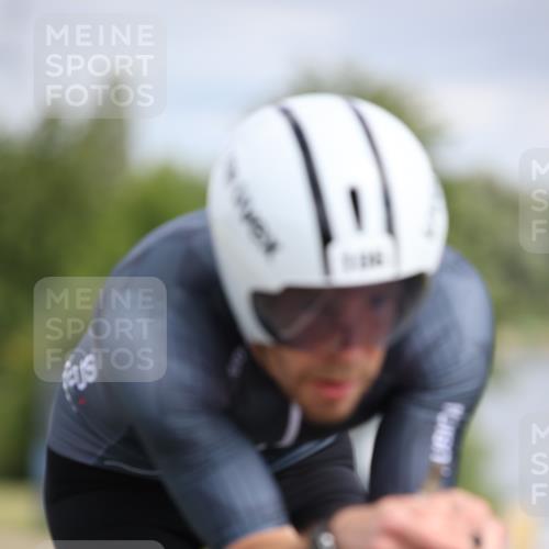 16.06.2024 - 26. Vierlanden-Triathlon Jannik Wohlers http://msf.ph/oto/6277114 16.06.2024 11:18:46 Radfahren 22, 27, 31, 106, 140, 414 meine-sportfotos.de