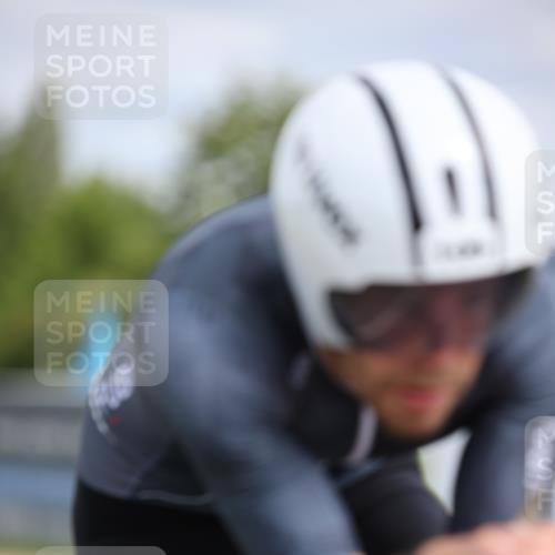 16.06.2024 - 26. Vierlanden-Triathlon Jannik Wohlers http://msf.ph/oto/6277122 16.06.2024 11:18:46 Radfahren 22, 27, 31, 106, 140, 414 meine-sportfotos.de