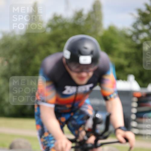 16.06.2024 - 26. Vierlanden-Triathlon Jannik Wohlers http://msf.ph/oto/6277491 16.06.2024 11:18:53 Radfahren 27, 30, 47, 98, 106, 226 meine-sportfotos.de