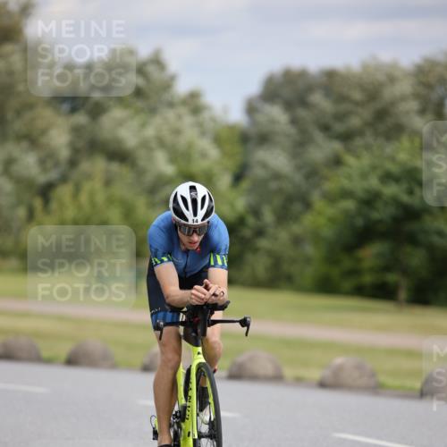 16.06.2024 - 26. Vierlanden-Triathlon Jannik Wohlers http://msf.ph/oto/6278350 16.06.2024 11:20:05 Radfahren 14, 150 meine-sportfotos.de