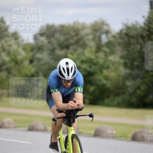 16.06.2024 - 26. Vierlanden-Triathlon Jannik Wohlers http://msf.ph/oto/6278541 16.06.2024 11:20:06 Radfahren 14, 150 meine-sportfotos.de