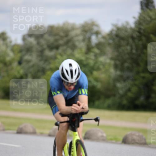 16.06.2024 - 26. Vierlanden-Triathlon Jannik Wohlers http://msf.ph/oto/6278596 16.06.2024 11:20:06 Radfahren 14, 150 meine-sportfotos.de
