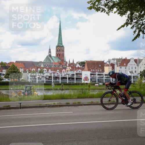 16.06.2024 - 7 Türme Triathlon Fuchs,  Jonas http://msf.ph/oto/6278661 16.06.2024 12:09:40 Radfahren 6, 50, 51, 70, 79, 95, 111, 111, 118, 348, 568, 571, 586 meine-sportfotos.de