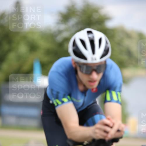16.06.2024 - 26. Vierlanden-Triathlon Jannik Wohlers http://msf.ph/oto/6278663 16.06.2024 11:20:07 Radfahren 14, 150 meine-sportfotos.de