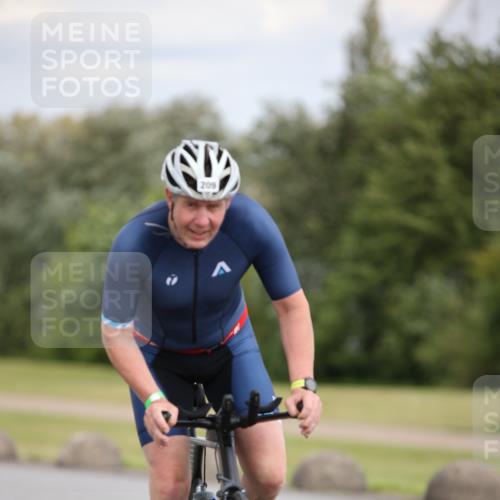 16.06.2024 - 26. Vierlanden-Triathlon Jannik Wohlers http://msf.ph/oto/6278870 16.06.2024 11:20:33 Radfahren 25, 203, 209, 628 meine-sportfotos.de