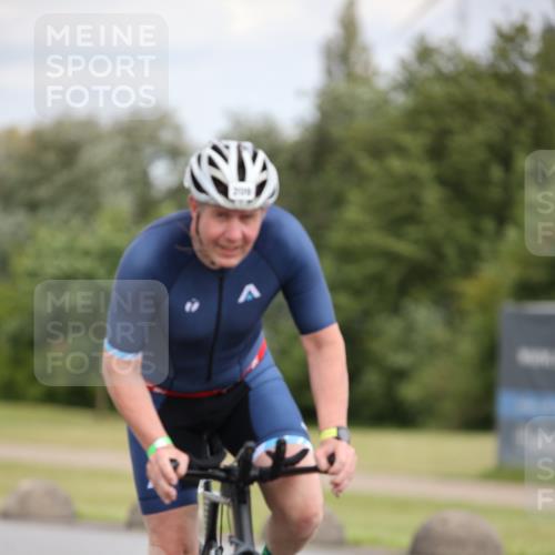16.06.2024 - 26. Vierlanden-Triathlon Jannik Wohlers http://msf.ph/oto/6278893 16.06.2024 11:20:33 Radfahren 25, 203, 209, 628 meine-sportfotos.de